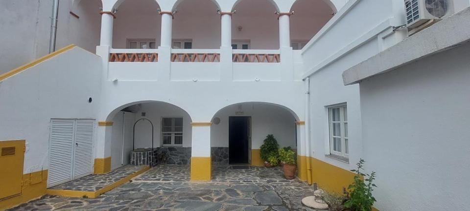 Guesthouse Da Vila Mourao Luaran gambar